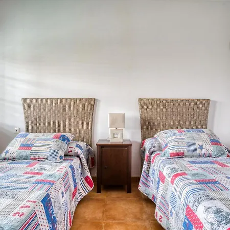 Ferienhaus Enticing Holiday In Las Palmas With Jacuzzi