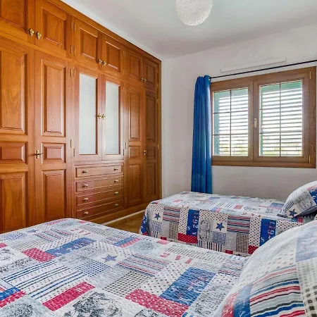 Ferienhaus Enticing Holiday In Las Palmas With Jacuzzi Tías